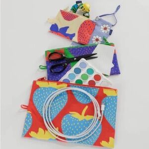 NWT Electric Strawberry Baggu Flat Pouch Set